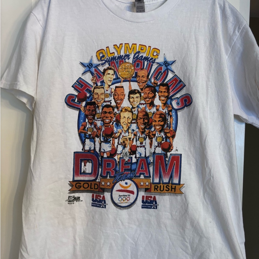 Dream Team Olympic Summer Basketball T-Shirt 1992 Vintage Style SZ L